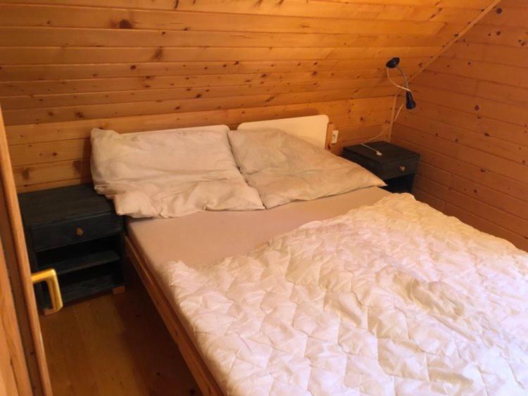 Almos Apartman バラトンフェニヴェシュ エクステリア 写真