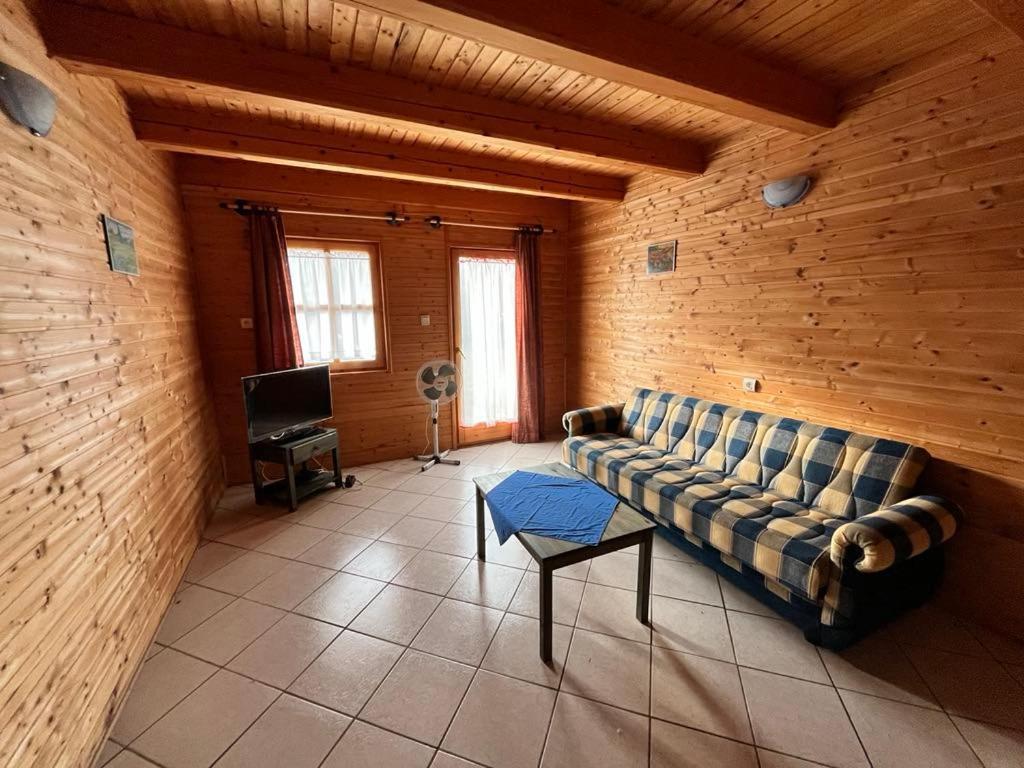 Almos Apartman バラトンフェニヴェシュ エクステリア 写真